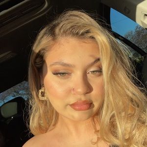 Meet your Posher, Nataly